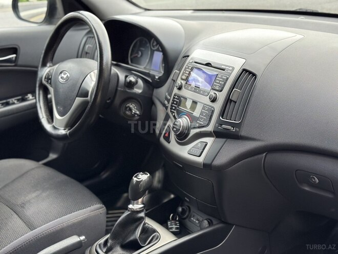 Hyundai i30 2010, 240,000 km - 1.6 l - Bakı