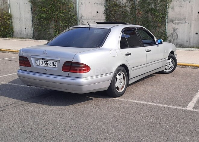 Mercedes E 200 1998, 215,000 km - 2.0 л - Bakı