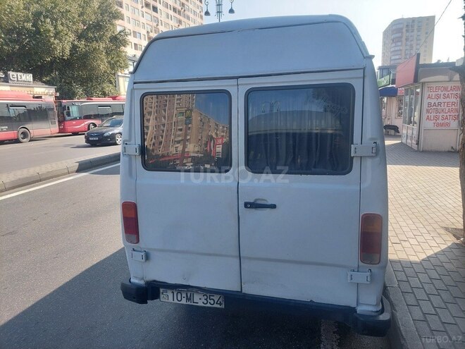 Mercedes 208 D 1994, 150,000 km - 2.3 л - Bakı