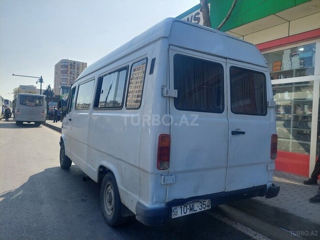 Mercedes 208 D 1994, 150,000 km - 2.3 л - Bakı