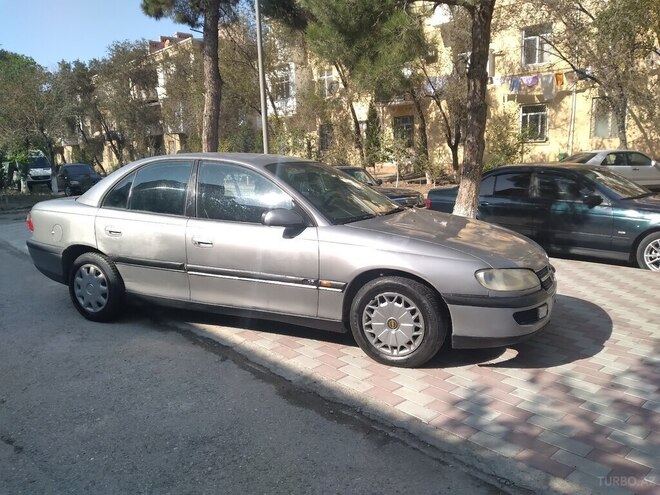 Opel Omega 1996, 286,000 km - 2.0 l - Sumqayıt