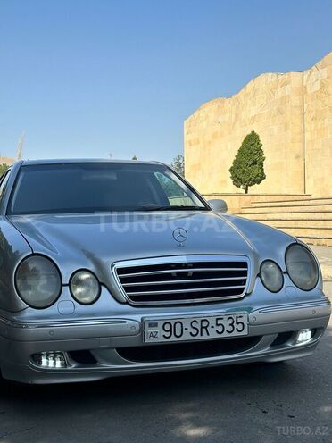 Mercedes E 320 2000, 330,000 km - 3.2 л - Bakı