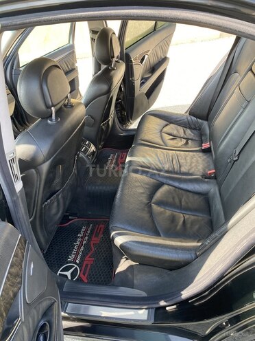 Mercedes E 220 2002, 292,000 km - 2.2 l - Bakı