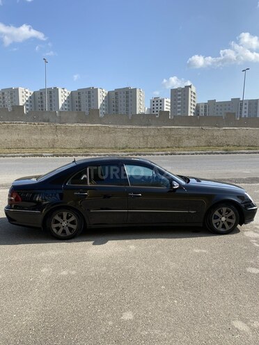 Mercedes E 220 2002, 292,000 km - 2.2 l - Bakı