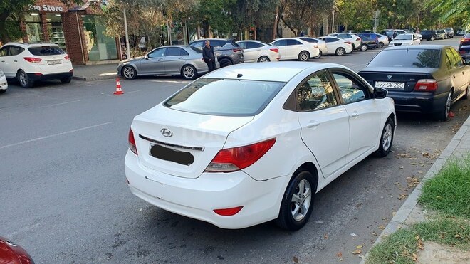 Hyundai Accent 2012, 213,500 km - 1.6 l - Bakı