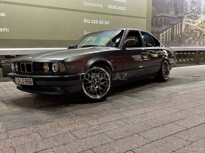 BMW 528 1988, 425,000 km - 2.8 l - Bakı
