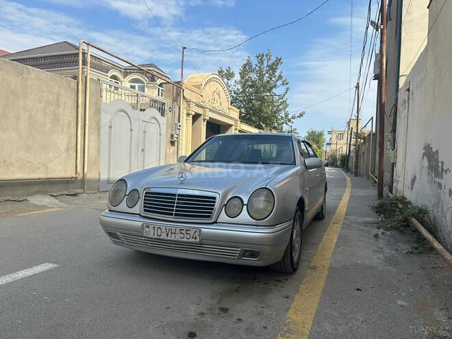 Mercedes E 240 1999, 352,985 km - 2.4 л - Bakı
