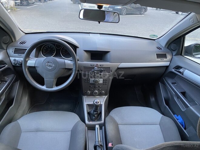 Opel Astra 2005, 212,000 km - 1.4 l - Bakı