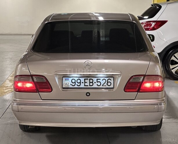 Mercedes E 200 1999, 325,000 km - 2.0 л - Gəncə