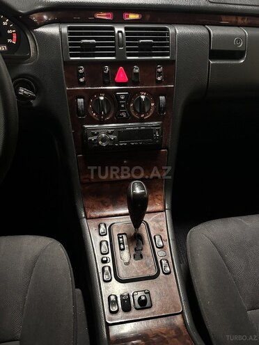 Mercedes E 200 1999, 325,000 km - 2.0 л - Gəncə