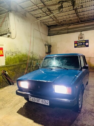 LADA (VAZ) 2107 2003, 10,000 km - 1.6 л - Şabran