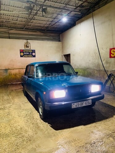 LADA (VAZ) 2107 2003, 10,000 km - 1.6 л - Şabran
