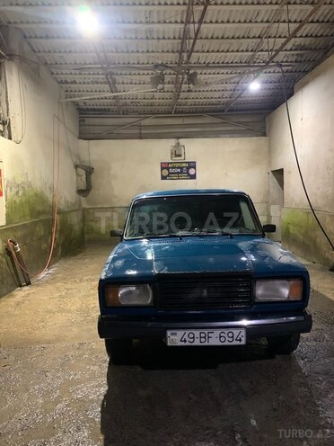 LADA (VAZ) 2107 2003, 10,000 km - 1.6 л - Şabran