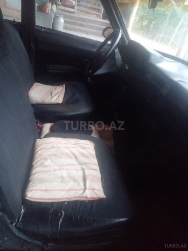 GAZ 3102 1998, 250,000 km - 2.4 l - Tovuz
