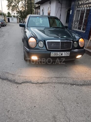 Mercedes E 240 1999, 420,000 km - 2.4 l - Bakı