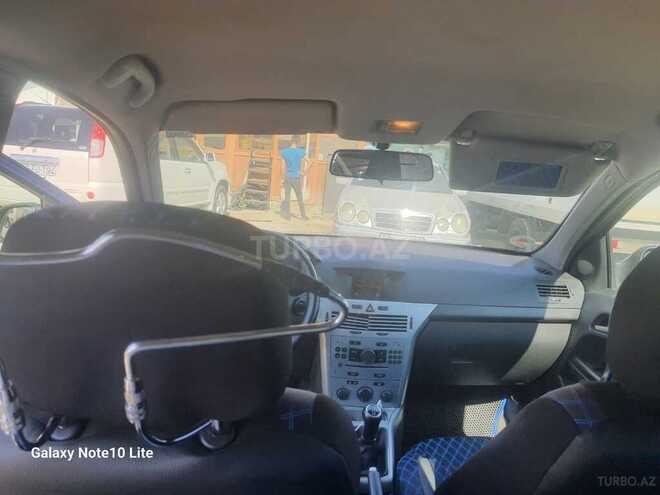 Opel Astra 2009, 196,000 km - 1.4 l - Bakı