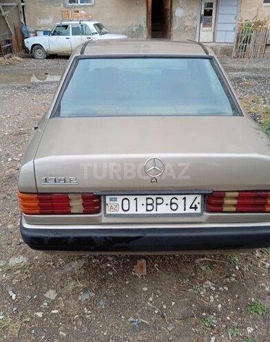 Mercedes 190 1989, 120,000 km - 2.0 l - Sumqayıt