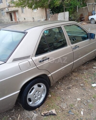 Mercedes 190 1989, 120,000 km - 2.0 l - Sumqayıt