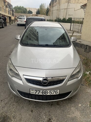 Opel Astra 2011, 215,000 km - 1.3 l - Bakı