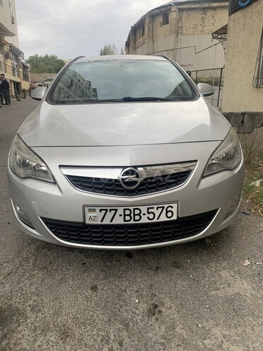 Opel Astra 2011, 215,000 km - 1.3 l - Bakı