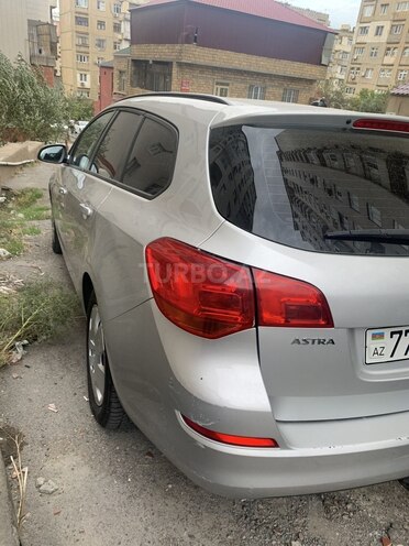 Opel Astra 2011, 215,000 km - 1.3 l - Bakı