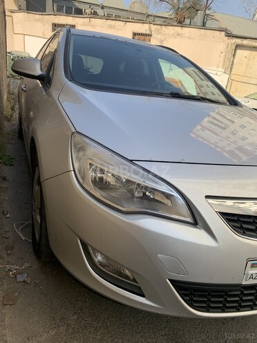 Opel Astra 2011, 215,000 km - 1.3 l - Bakı