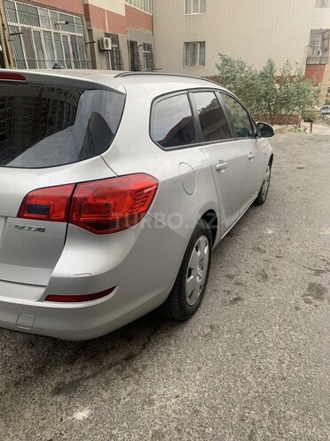 Opel Astra 2011, 215,000 km - 1.3 l - Bakı
