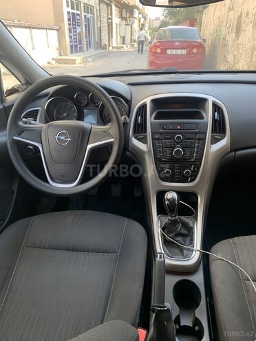 Opel Astra 2011, 215,000 km - 1.3 l - Bakı