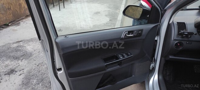 Volkswagen Polo 2007, 355,000 km - 1.4 l - Bakı