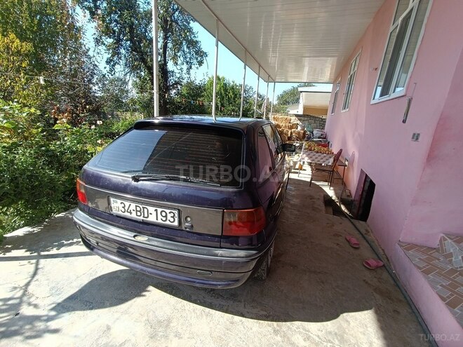 Opel Astra 1994, 250,000 km - 1.6 л - Şəki