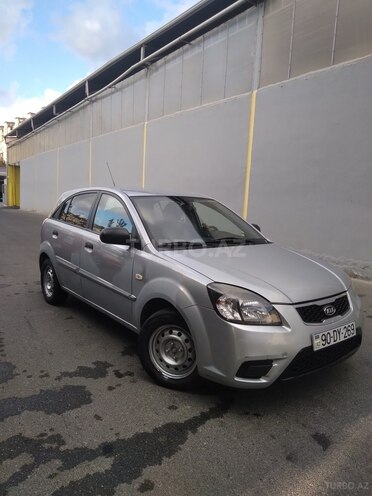 Kia Rio 2009, 221,000 km - 1.4 l - Bakı