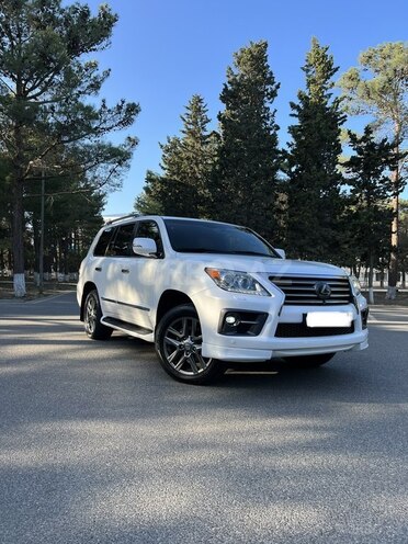 Lexus LX 570 2014, 190,120 km - 5.7 l - Sumqayıt