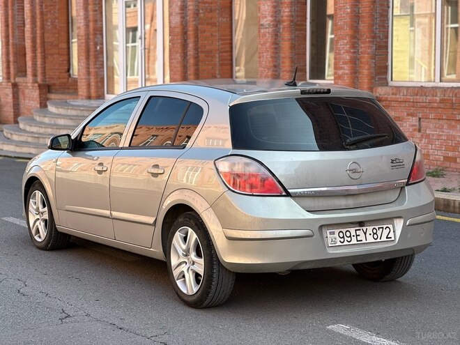 Opel Astra 2006, 250,000 km - 1.3 l - Gəncə
