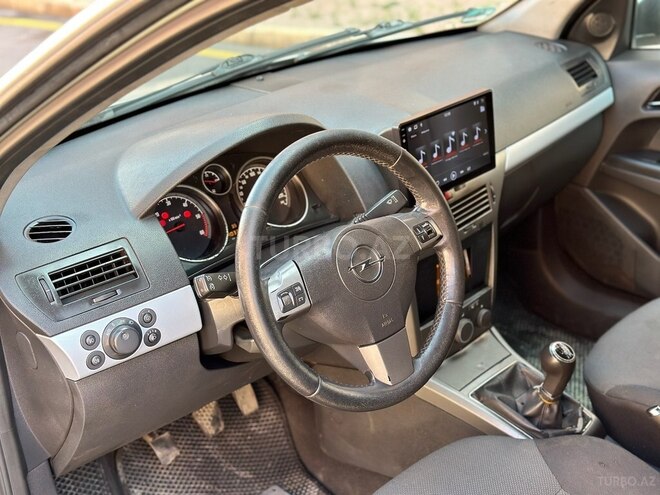 Opel Astra 2006, 250,000 km - 1.3 l - Gəncə