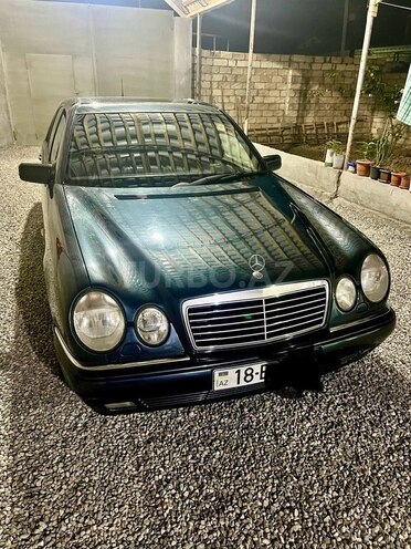 Mercedes E 230 1996, 300,000 km - 2.3 l - Şirvan