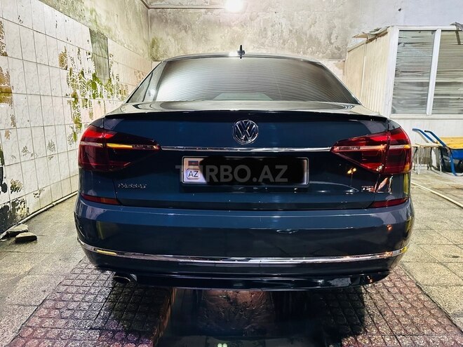 Volkswagen Passat 2018, 94,384 km - 1.8 l - Bakı