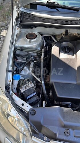 Toyota Corolla 2005, 296,000 km - 1.6 l - Sumqayıt