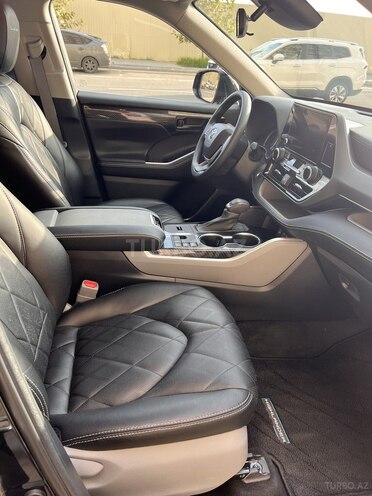 Toyota Highlander 2023, 3,700 km - 2.5 л - Bakı