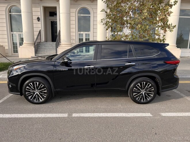 Toyota Highlander 2023, 3,700 km - 2.5 л - Bakı