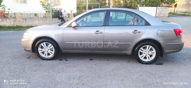 Hyundai Sonata 2009, 273,331 km - 2.4 l - Qax