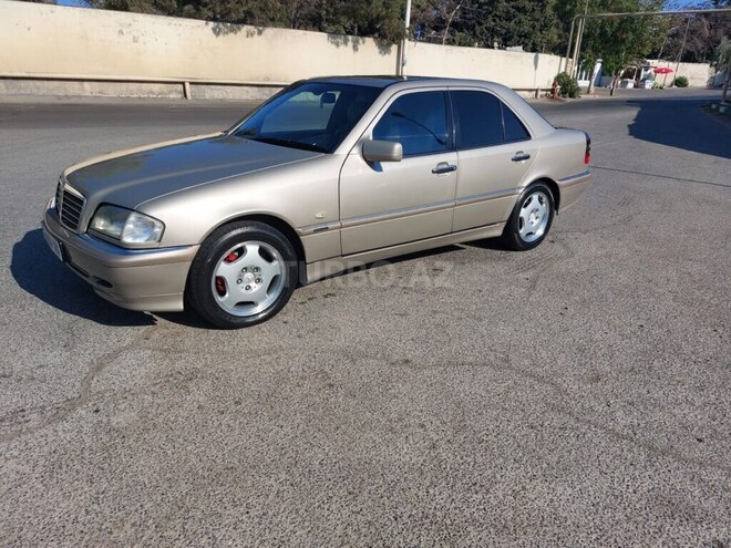 Mercedes C 230 2000, 360,000 km - 2.3 л - Bakı