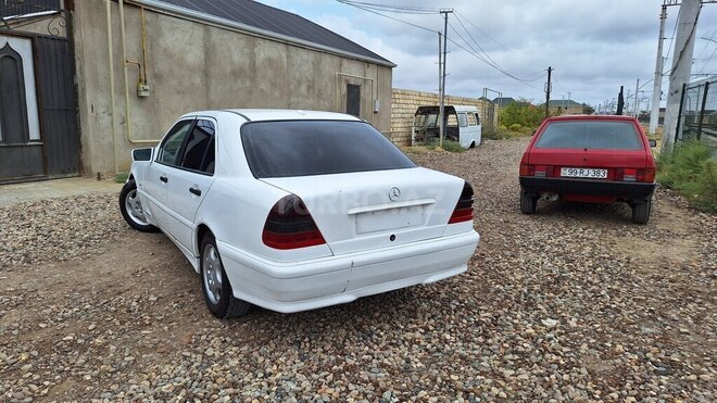 Mercedes C 220 1997, 310,750 km - 2.2 l - Bakı