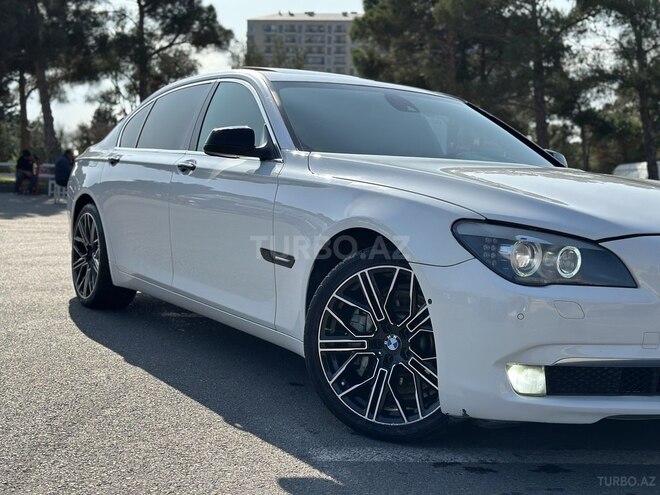 BMW 750 2009, 232,000 km - 4.4 l - Bakı