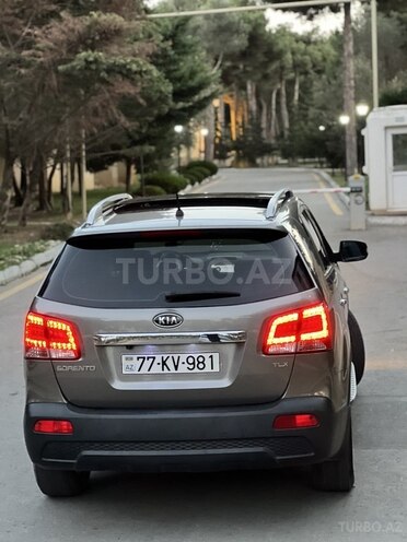 Kia Sorento 2011, 228,327 km - 2.0 l - Bakı