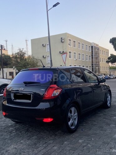 Kia Ceed 2009, 297,808 km - 1.6 л - Bakı