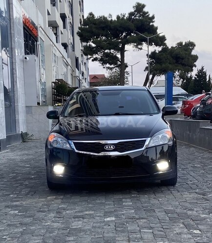 Kia Ceed 2009, 297,808 km - 1.6 л - Bakı