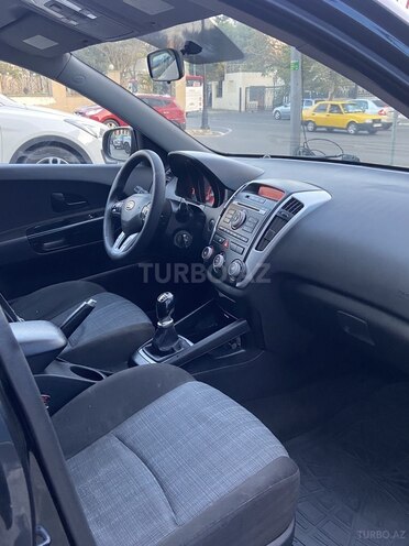 Kia Ceed 2009, 297,808 km - 1.6 л - Bakı