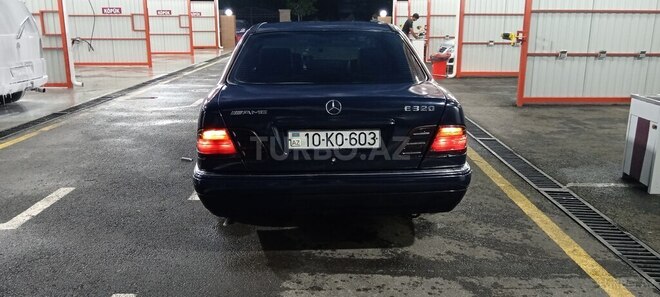 Mercedes E 300 1996, 377,272 km - 3.0 l - Gəncə