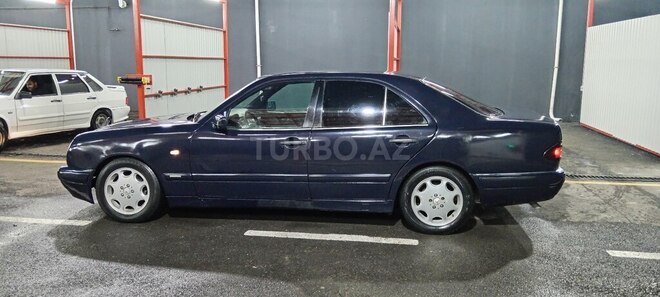 Mercedes E 300 1996, 377,272 km - 3.0 l - Gəncə