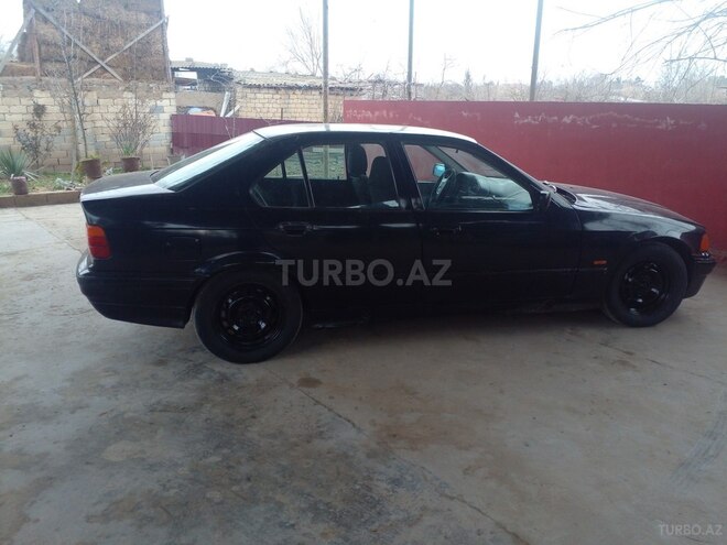 BMW 318 1997, 296,358 km - 1.8 l - Saatlı